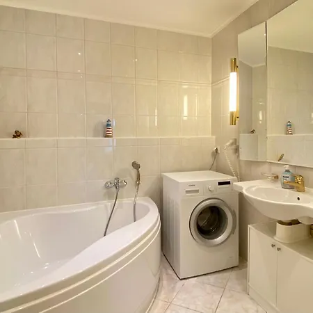 Haus Kastell - 113 *